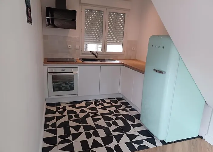 Quiet Loft 7 Min To Roseraie Metro Station Διαμέρισμα